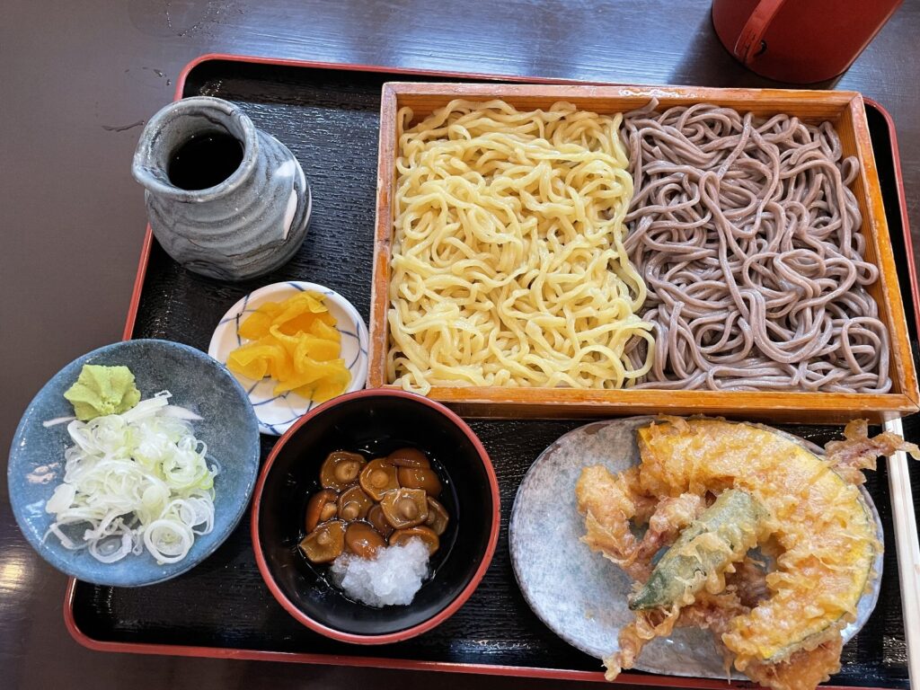 天童市　一庵蕎麦　2色蕎麦　バリューハウスブログ用
